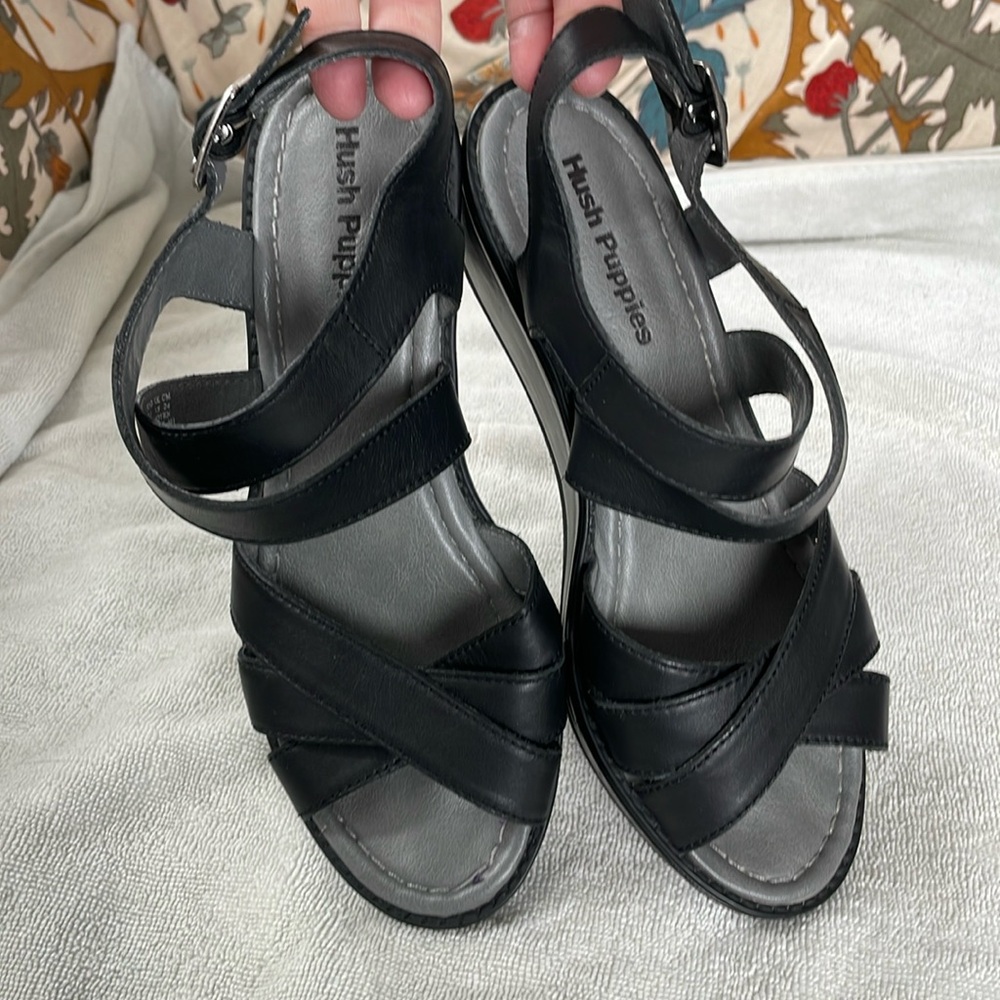 Hush Puppies wedge sandals, black size 6.5